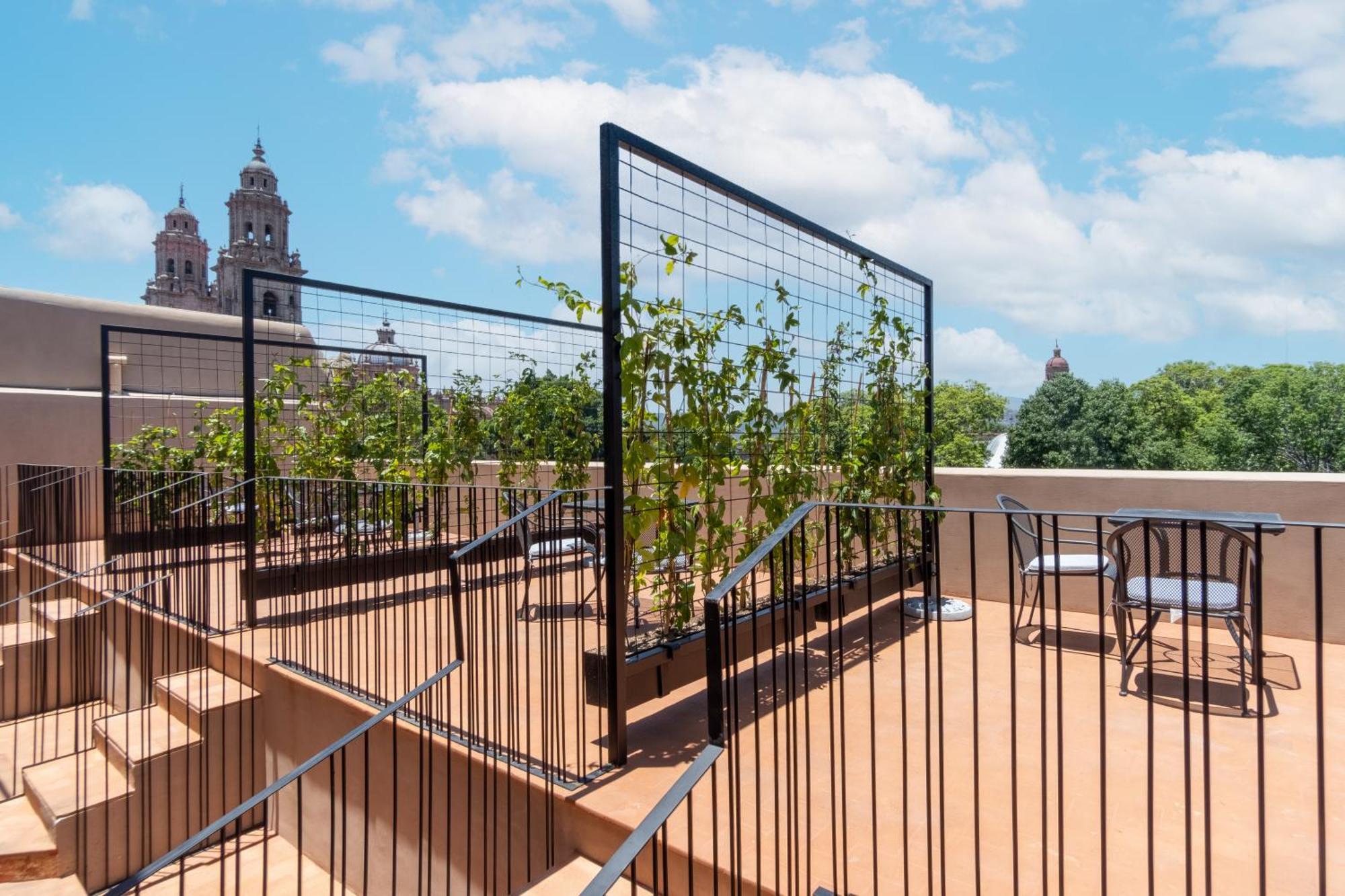 Holiday Inn Express Morelia Centro Historico Екстериор снимка