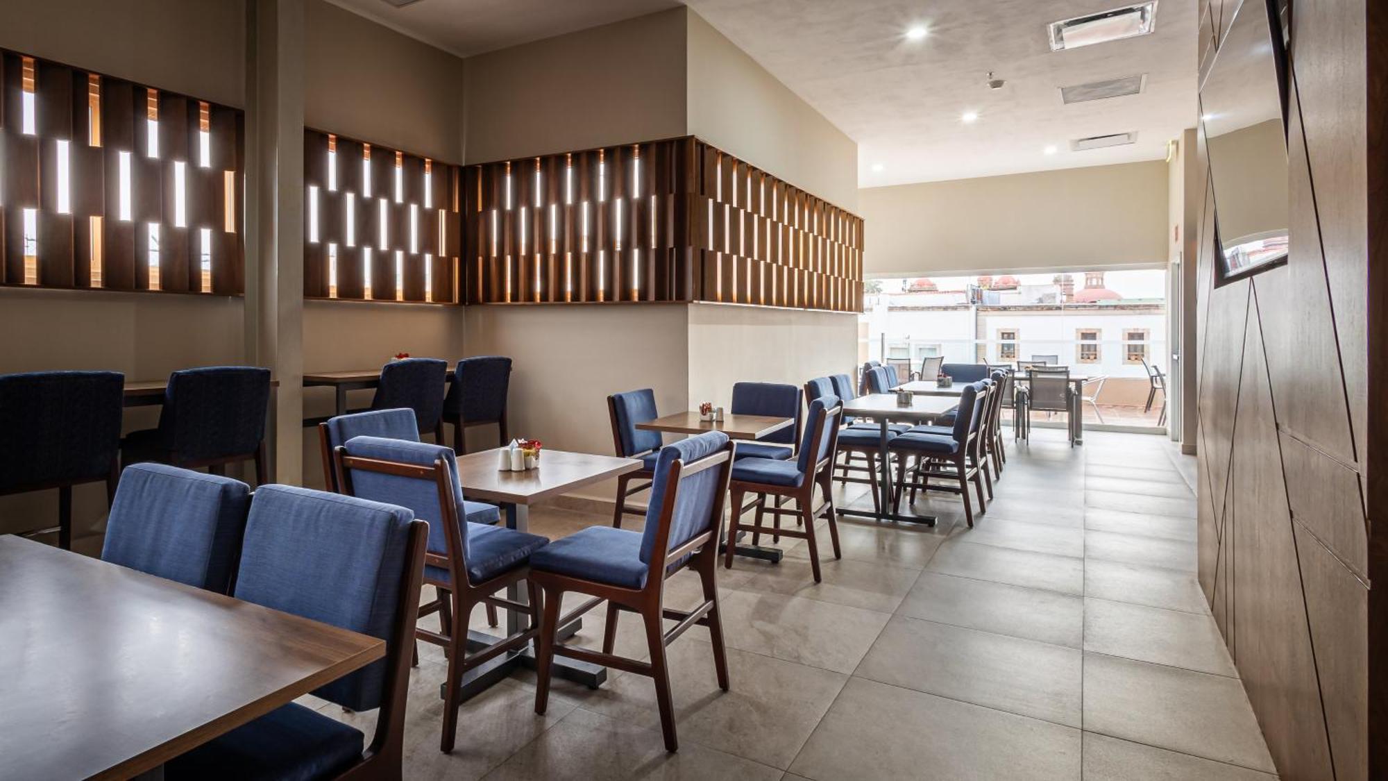 Holiday Inn Express Morelia Centro Historico Екстериор снимка