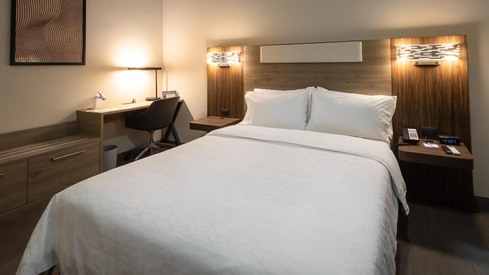 Holiday Inn Express Morelia Centro Historico Екстериор снимка
