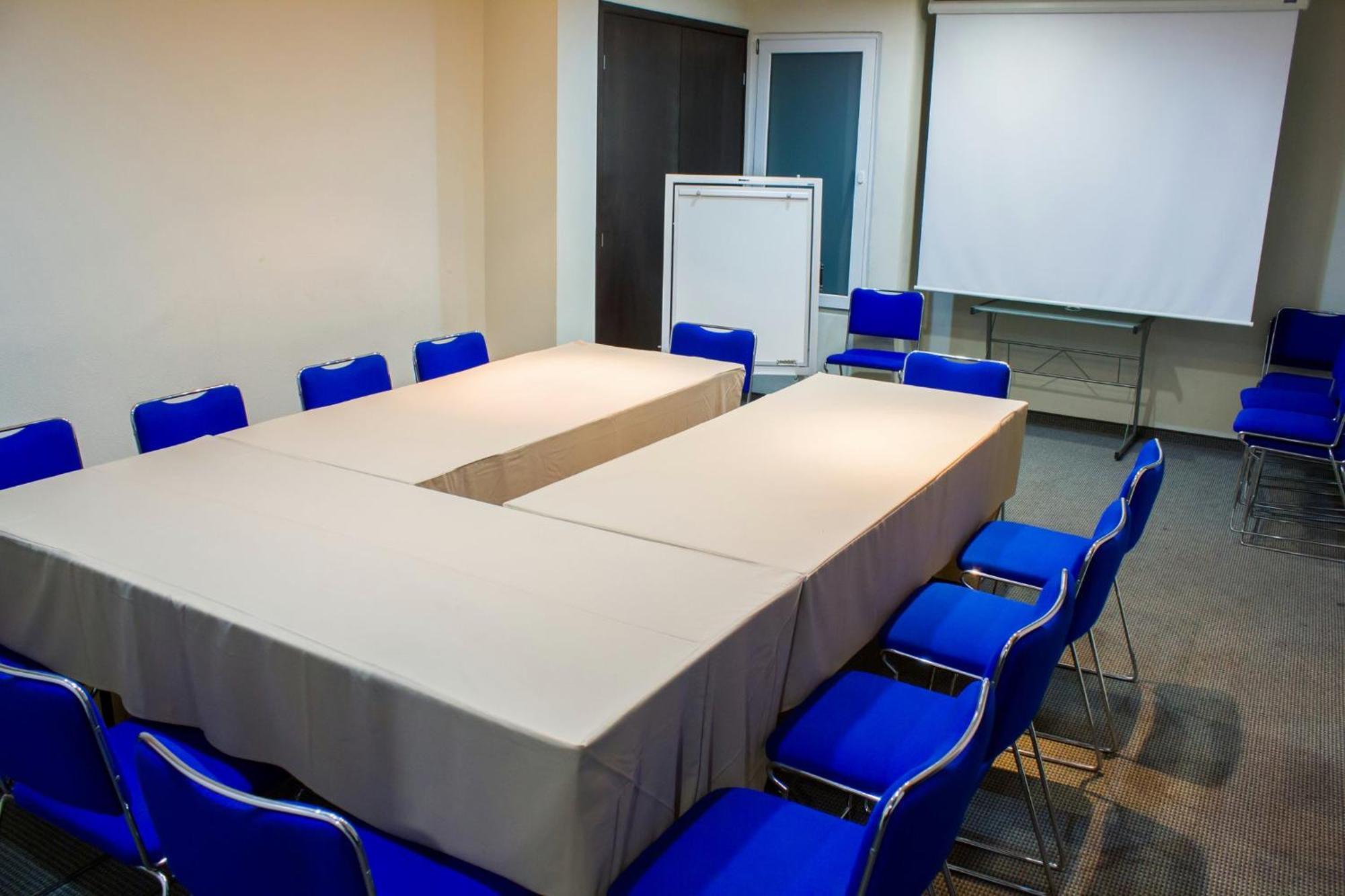 Holiday Inn Express Morelia Centro Historico Екстериор снимка